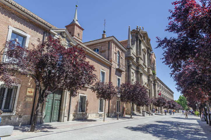 43 - Comunidad de Madrid - Alcala de Henares - iglesia y colegio Maximo de la Companyia de Jesus